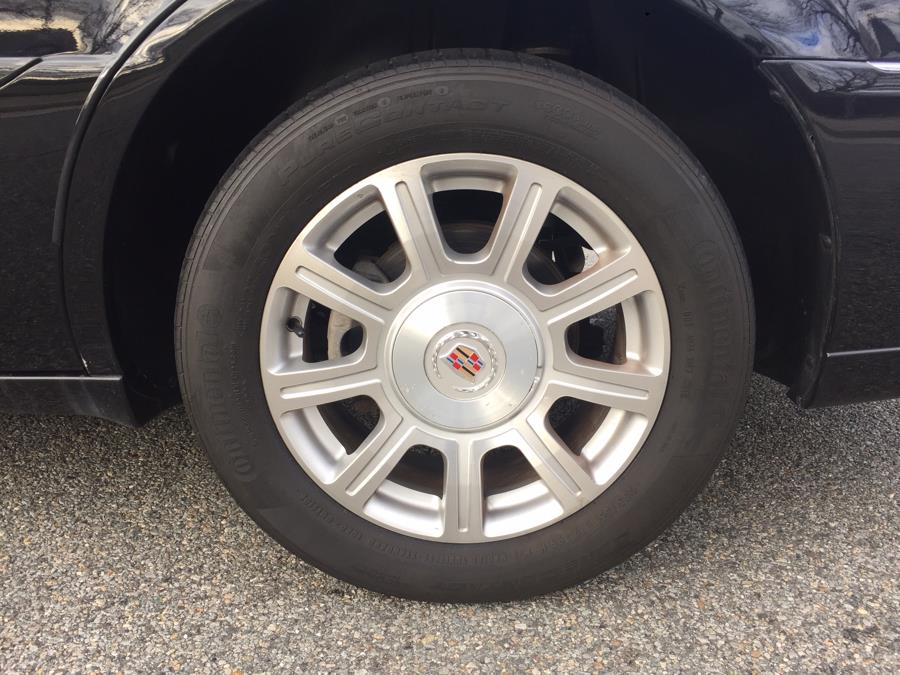 2010 Cadillac DTS 4dr Sdn w/1SH, available for sale in Baldwin, New York | Carmoney Auto Sales. Baldwin, New York 2010 Cadillac DTS 4dr Sdn w/1SH, available for sale in Baldwin, New York | Carmoney Auto Sales. Baldwin, New York
