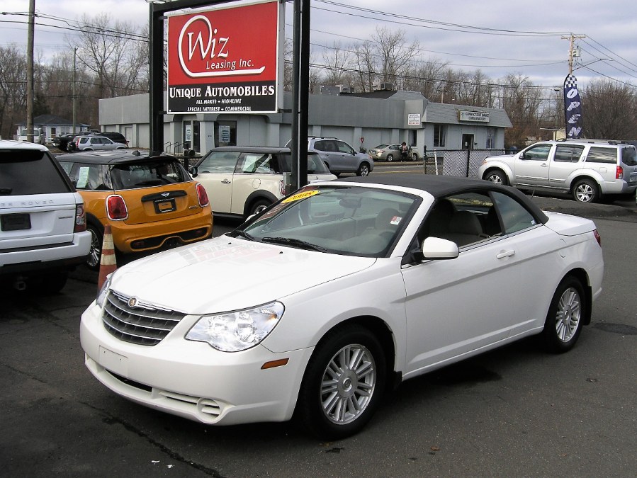 2008 Chrysler Sebring 2dr Conv Touring FWD, available for sale in Stratford, Connecticut | Wiz Leasing Inc. Stratford, Connecticut