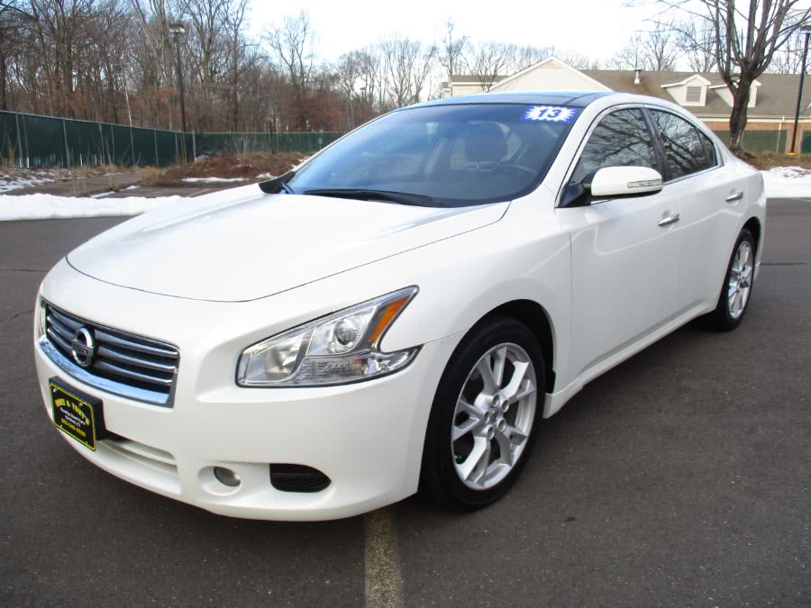 2013 Nissan Maxima 4dr Sdn 3.5 SV w/Premium Pkg, available for sale in South Windsor, Connecticut | Mike And Tony Auto Sales, Inc. South Windsor, Connecticut