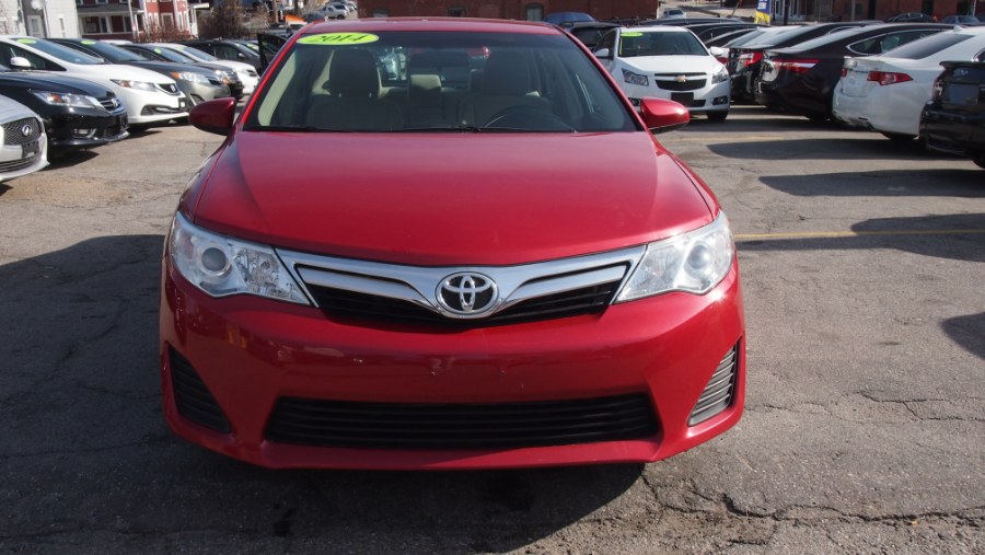 2014 Toyota Camry 2014.5 4dr Sdn I4 Auto LE W Back up camera, available for sale in Worcester, Massachusetts | Hilario's Auto Sales Inc.. Worcester, Massachusetts