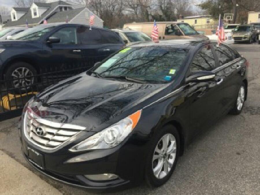 2012 Hyundai Sonata 4dr Sdn 2.4L Auto Limited PZEV, available for sale in Huntington Station, New York | Huntington Auto Mall. Huntington Station, New York