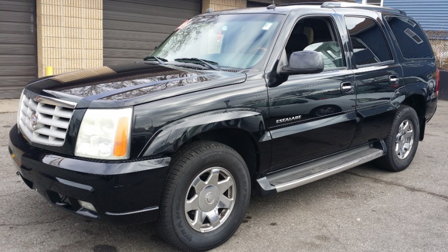 2004 Cadillac Escalade 4dr AWD, available for sale in Stratford, Connecticut | Mike's Motors LLC. Stratford, Connecticut