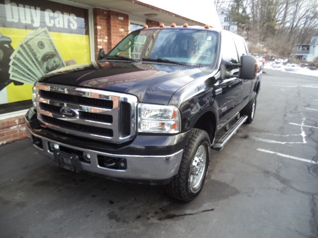 2006 Ford Super Duty F-250 Crew Cab 156" XLT 4WD, available for sale in Naugatuck, Connecticut | Riverside Motorcars, LLC. Naugatuck, Connecticut