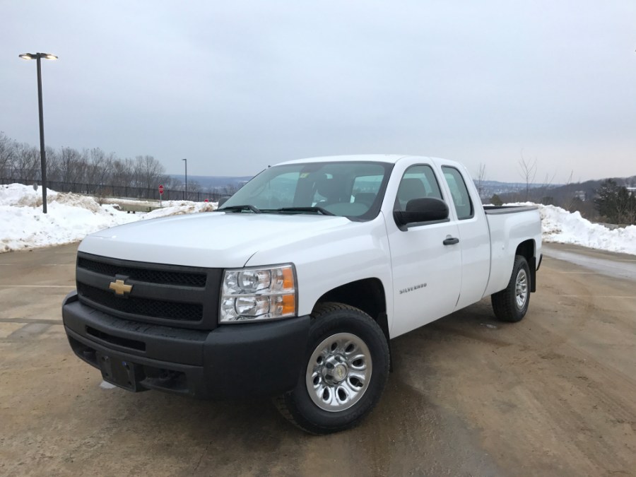 2010 Chevrolet Silverado 1500 2WD Ext Cab 143.5" Work Truck, available for sale in Waterbury, Connecticut | Platinum Auto Care. Waterbury, Connecticut
