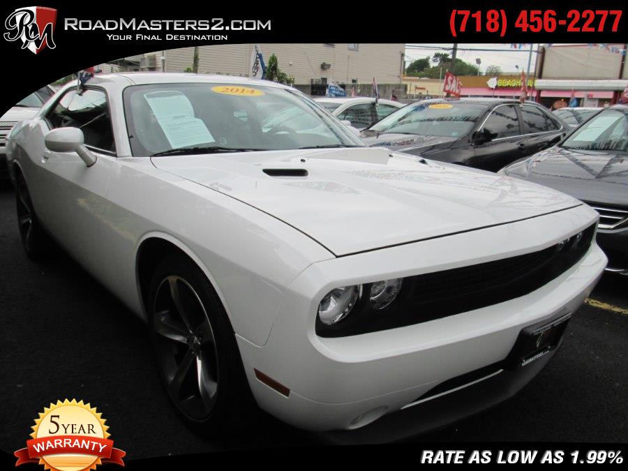 2014 Dodge Challenger 2dr Cpe SXT/w/ Sunroof/Navi, available for sale in Middle Village, New York | Road Masters II INC. Middle Village, New York