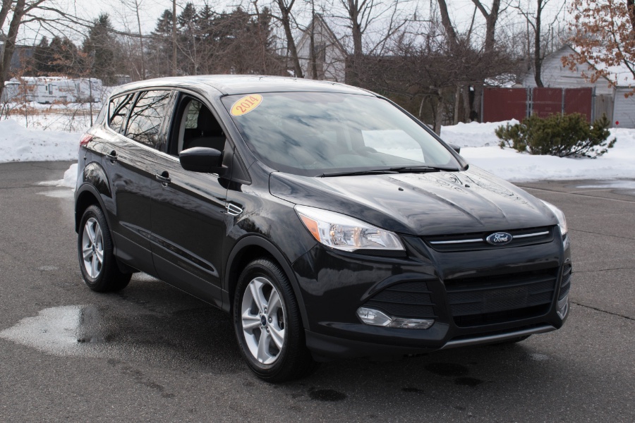 2014 Ford Escape 4WD 4dr SE, available for sale in Agawam, Massachusetts | Malkoon Motors. Agawam, Massachusetts
