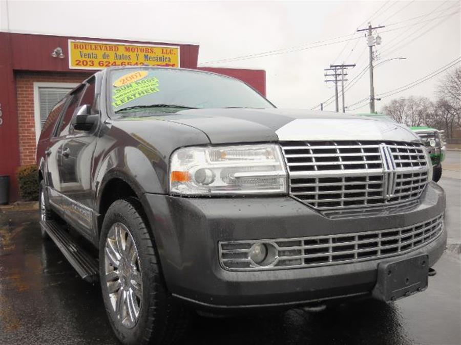 2007 Lincoln Navigator l 4WD, available for sale in New Haven, Connecticut | Boulevard Motors LLC. New Haven, Connecticut