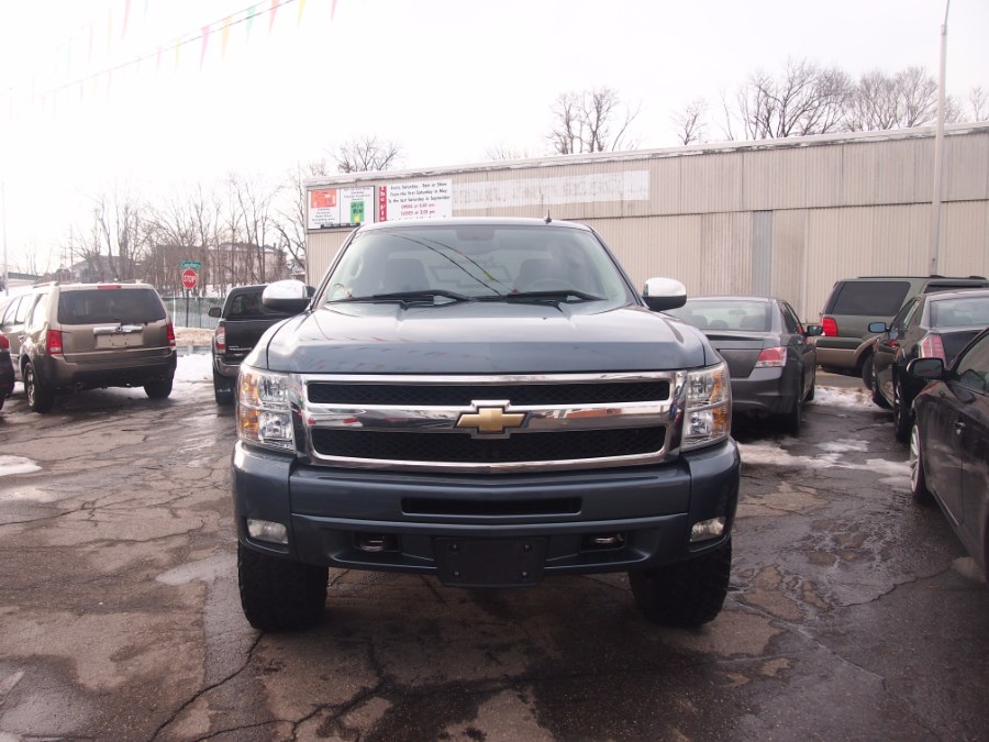 2011 Chevrolet Silverado 1500 4WD Ext Cab 143.5" LT Z71, available for sale in Worcester, Massachusetts | Hilario's Auto Sales Inc.. Worcester, Massachusetts