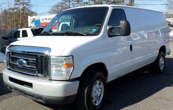 2008 Ford Econoline Cargo Van E-250 Commercial, available for sale in Patchogue, New York | Romaxx Truxx. Patchogue, New York