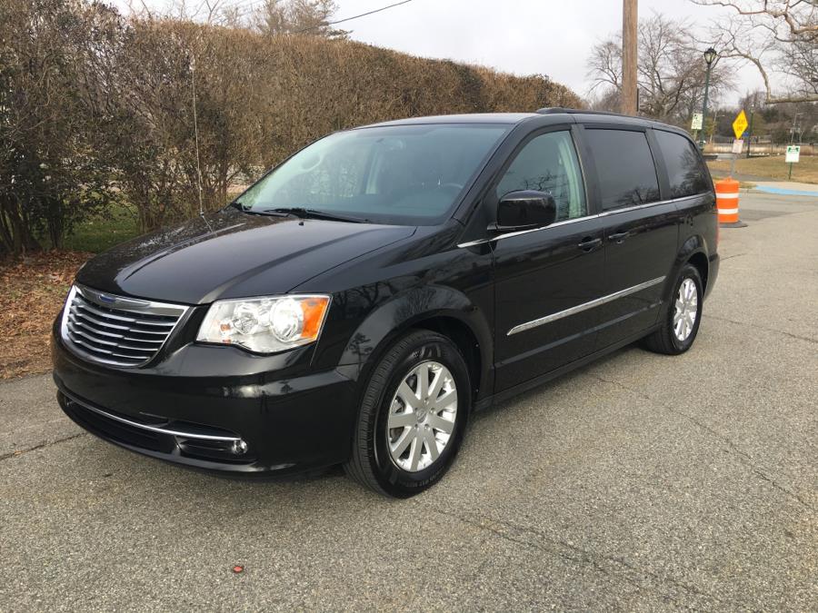 2015 Chrysler Town & Country 4dr Wgn Touring, available for sale in Baldwin, New York | Carmoney Auto Sales. Baldwin, New York