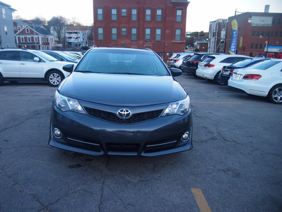 2014 Toyota Camry 4dr Sdn I4 Auto SE (Natl) *Ltd W/Back Up Cam/Nav/, available for sale in Worcester, Massachusetts | Hilario's Auto Sales Inc.. Worcester, Massachusetts