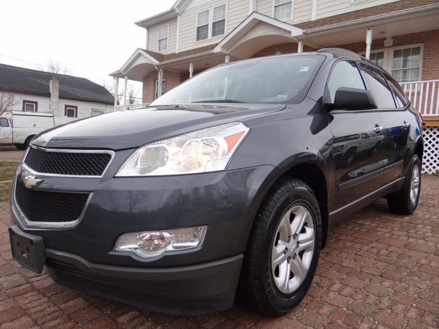 2011 Chevrolet Traverse AWD 4dr LS, available for sale in West Babylon, New York | SGM Auto Sales. West Babylon, New York