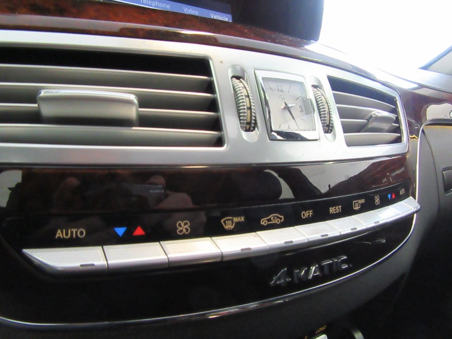 2010 Mercedes-Benz S-Class 4dr Sdn S550 4MATIC, available for sale in Little Ferry, New Jersey | Victoria Preowned Autos Inc. Little Ferry, New Jersey 2010 Mercedes-Benz S-Class 4dr Sdn S550 4MATIC, available for sale in Little Ferry, New Jersey | Victoria Preowned Autos Inc. Little Ferry, New Jersey
