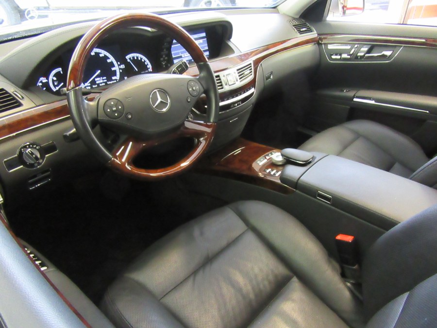 2010 Mercedes-Benz S-Class 4dr Sdn S550 4MATIC, available for sale in Little Ferry, New Jersey | Victoria Preowned Autos Inc. Little Ferry, New Jersey 2010 Mercedes-Benz S-Class 4dr Sdn S550 4MATIC, available for sale in Little Ferry, New Jersey | Victoria Preowned Autos Inc. Little Ferry, New Jersey