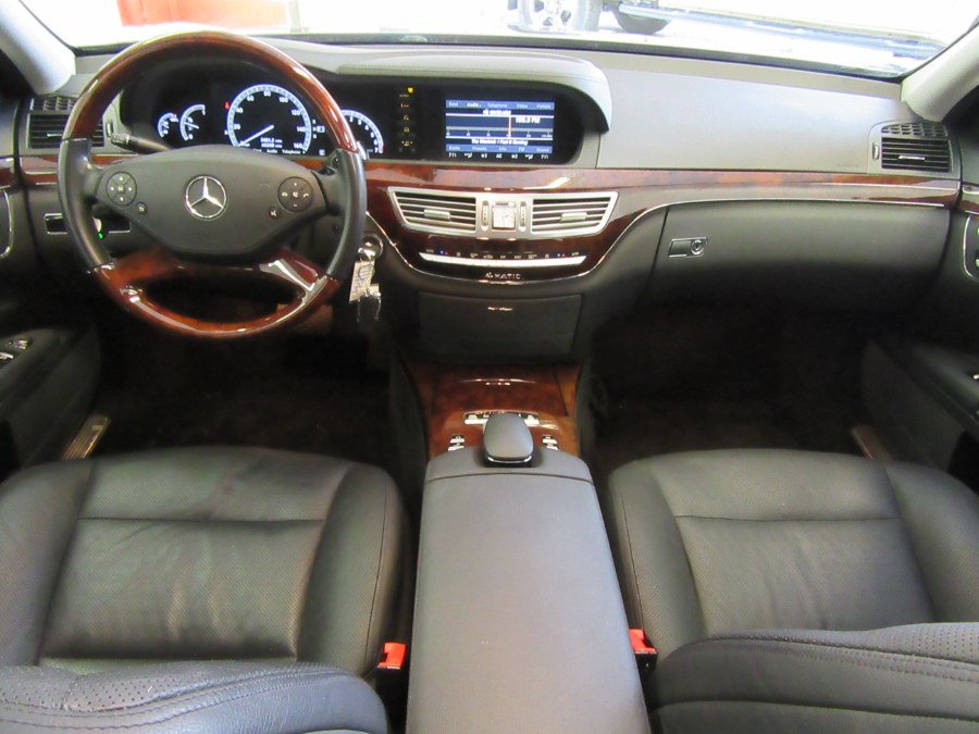 2010 Mercedes-Benz S-Class 4dr Sdn S550 4MATIC, available for sale in Little Ferry, New Jersey | Victoria Preowned Autos Inc. Little Ferry, New Jersey 2010 Mercedes-Benz S-Class 4dr Sdn S550 4MATIC, available for sale in Little Ferry, New Jersey | Victoria Preowned Autos Inc. Little Ferry, New Jersey