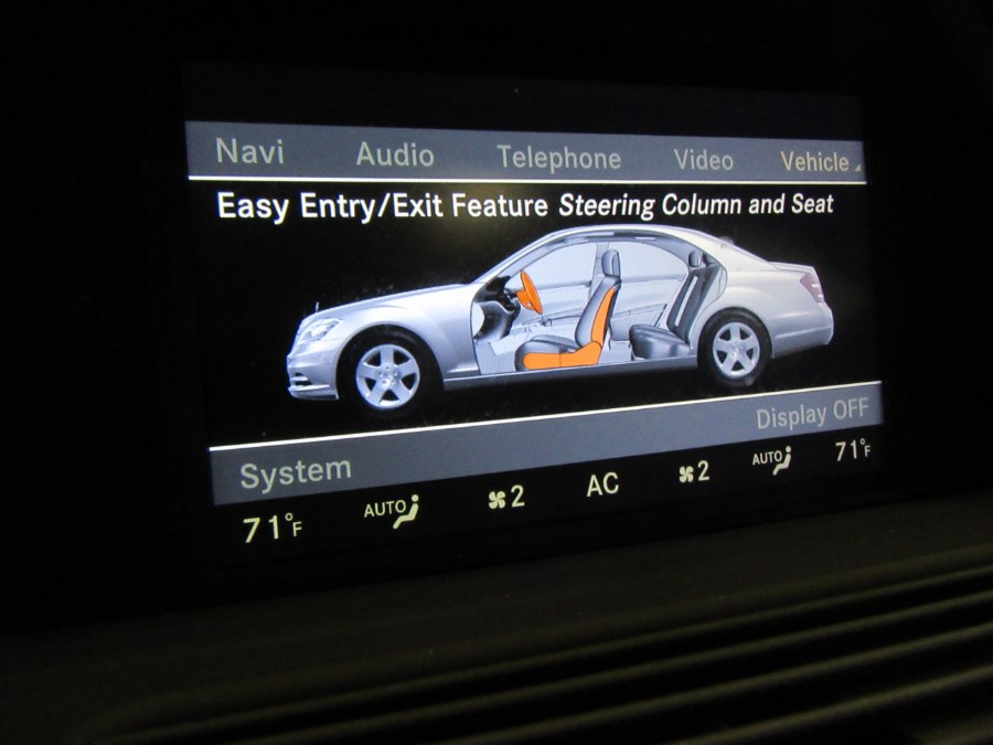 2010 Mercedes-Benz S-Class 4dr Sdn S550 4MATIC, available for sale in Little Ferry, New Jersey | Victoria Preowned Autos Inc. Little Ferry, New Jersey 2010 Mercedes-Benz S-Class 4dr Sdn S550 4MATIC, available for sale in Little Ferry, New Jersey | Victoria Preowned Autos Inc. Little Ferry, New Jersey