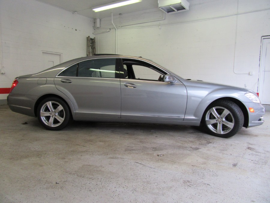 2010 Mercedes-Benz S-Class 4dr Sdn S550 4MATIC, available for sale in Little Ferry, New Jersey | Victoria Preowned Autos Inc. Little Ferry, New Jersey 2010 Mercedes-Benz S-Class 4dr Sdn S550 4MATIC, available for sale in Little Ferry, New Jersey | Victoria Preowned Autos Inc. Little Ferry, New Jersey