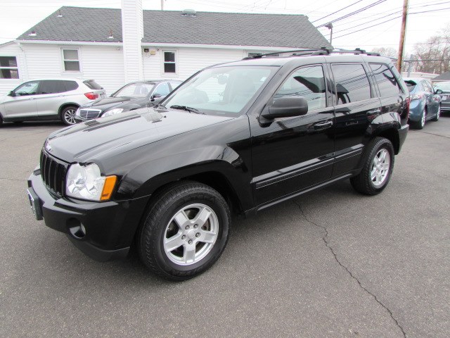 2007 Jeep Grand Cherokee 4WD 4dr Laredo, available for sale in Milford, Connecticut | Chip's Auto Sales Inc. Milford, Connecticut