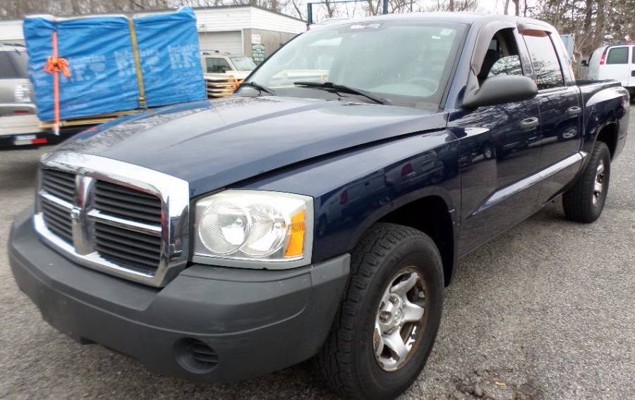 2005 Dodge Dakota 4dr Quad Cab 131" WB 4WD ST, available for sale in Patchogue, New York | Romaxx Truxx. Patchogue, New York