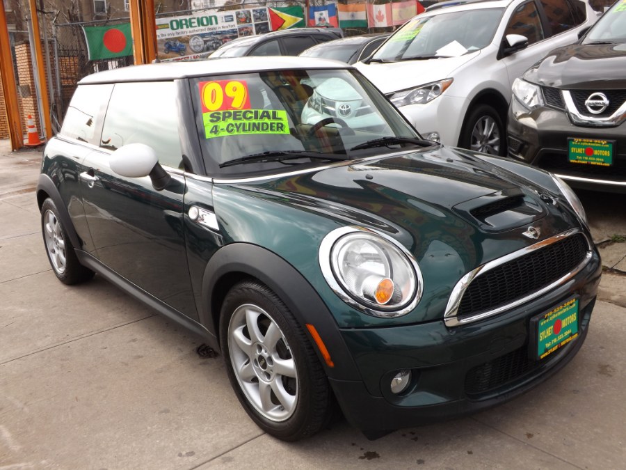 2009 MINI Cooper Hardtop 2dr Cpe S, available for sale in Jamaica, New York | Sylhet Motors Inc.. Jamaica, New York