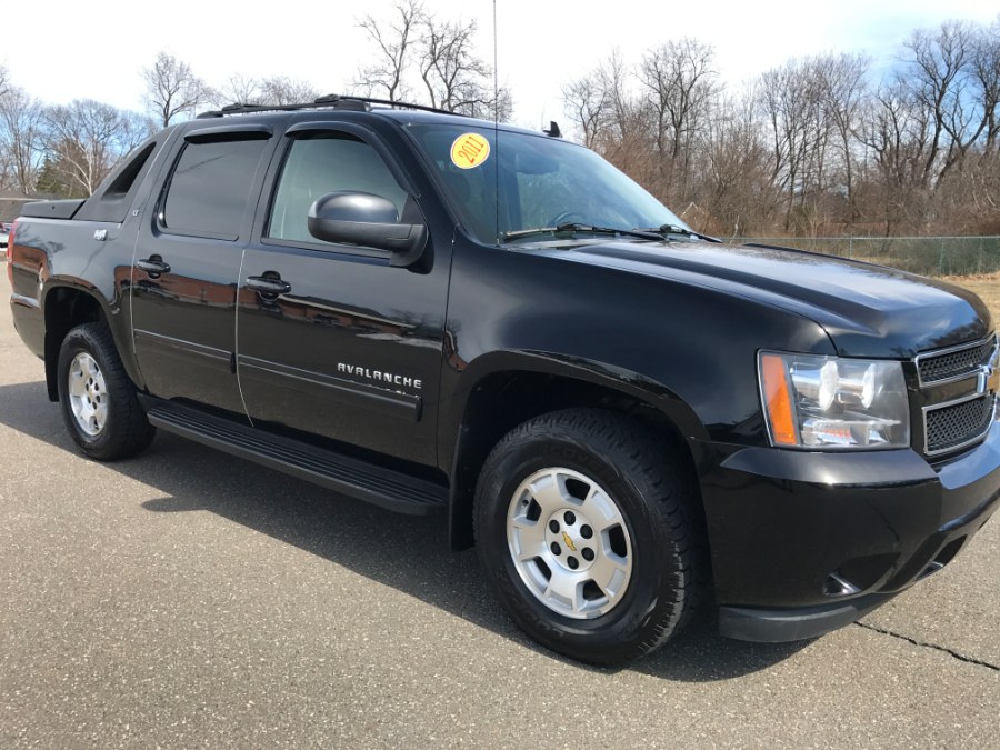 2011 Chevrolet Avalanche 4WD Crew Cab LT, available for sale in Agawam, Massachusetts | Malkoon Motors. Agawam, Massachusetts