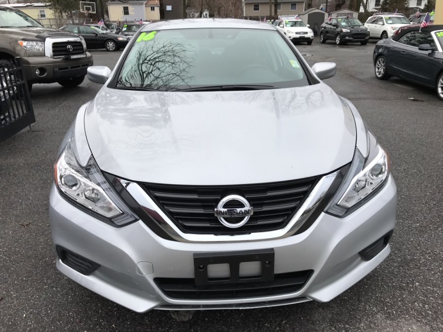 2016 Nissan Altima 4dr Sdn I4 2.5 S, available for sale in Huntington Station, New York | Huntington Auto Mall. Huntington Station, New York