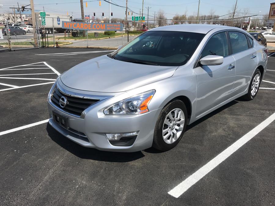 2015 Nissan Altima 4dr Sdn I4 2.5 S, available for sale in Newcastle, Delaware | My Car. Newcastle, Delaware