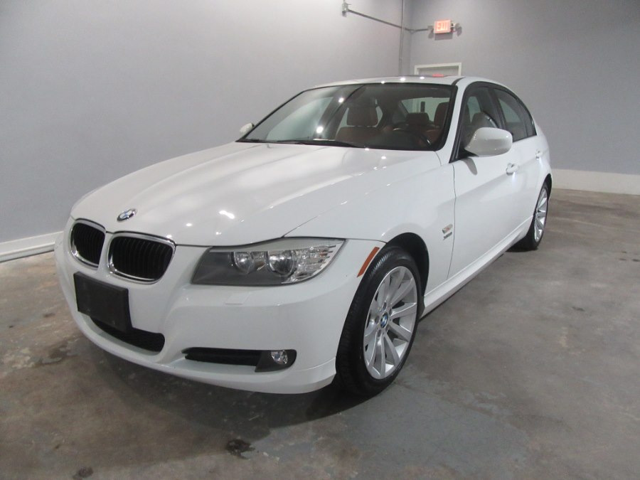 2011 BMW 3 Series 4dr Sdn 328i xDrive AWD SULEV, available for sale in Danbury, Connecticut | Performance Imports. Danbury, Connecticut