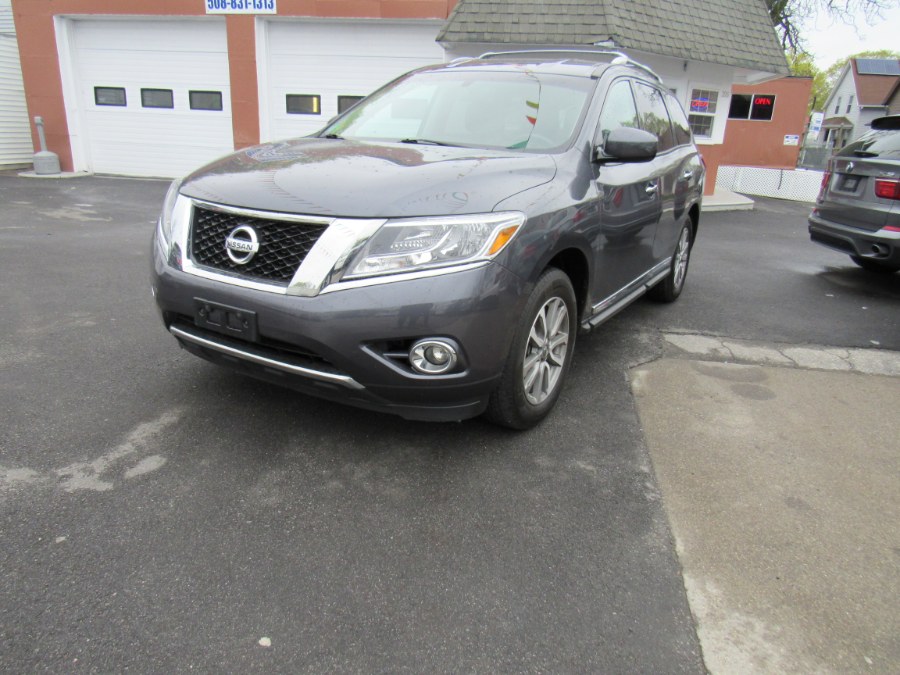 2013 Nissan Pathfinder 4WD 4dr SL W/Backup Camera/DVD/Leather, available for sale in Worcester, Massachusetts | Hilario's Auto Sales Inc.. Worcester, Massachusetts