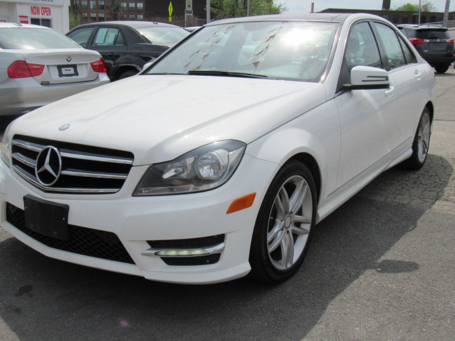 2014 Mercedes-Benz C-Class 4dr Sdn C300 Sport 4MATIC/Panorama Roof/Nav, available for sale in Worcester, Massachusetts | Hilario's Auto Sales Inc.. Worcester, Massachusetts