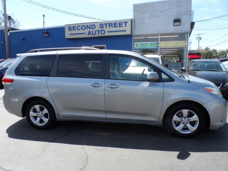 2011 Toyota Sienna LE 8-PASSENGER, available for sale in Manchester, New Hampshire | Second Street Auto Sales Inc. Manchester, New Hampshire