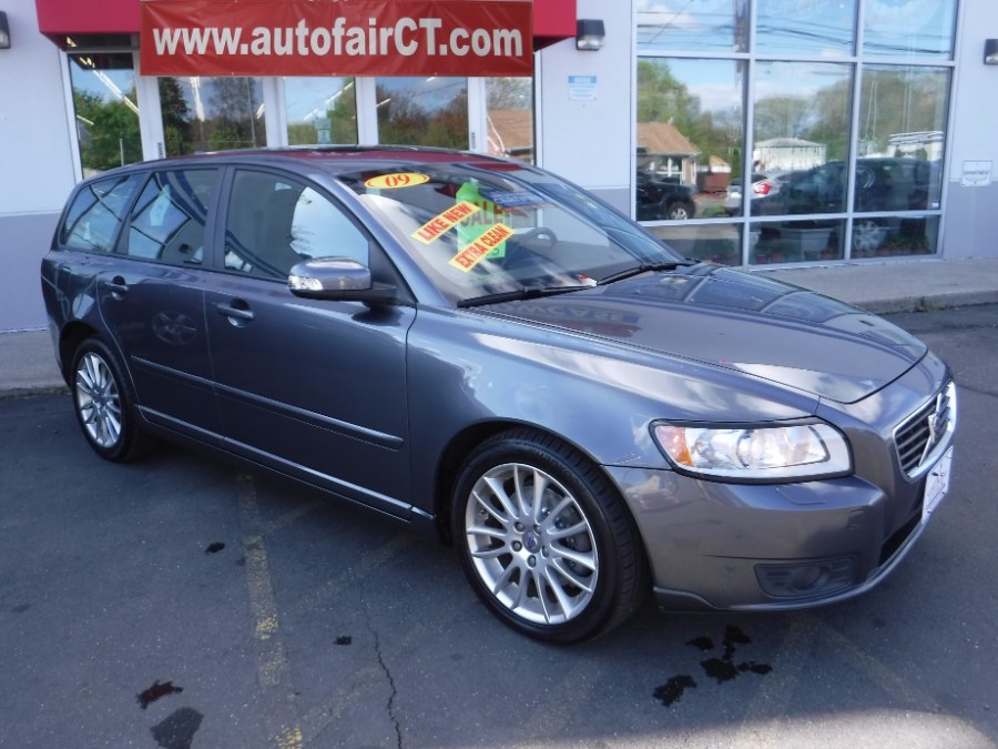 2009 Volvo V50 4dr Wgn 2.4L FWD w/Sunroof, available for sale in West Haven, Connecticut | Auto Fair Inc.. West Haven, Connecticut
