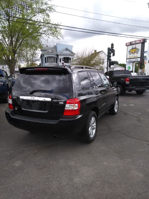 2006 Toyota Highlander Hybrid Limited AWD 4dr 4WD LTD (Natl), available for sale in Worcester, Massachusetts | Rally Motor Sports. Worcester, Massachusetts 2006 Toyota Highlander Hybrid Limited AWD 4dr 4WD LTD (Natl), available for sale in Worcester, Massachusetts | Rally Motor Sports. Worcester, Massachusetts