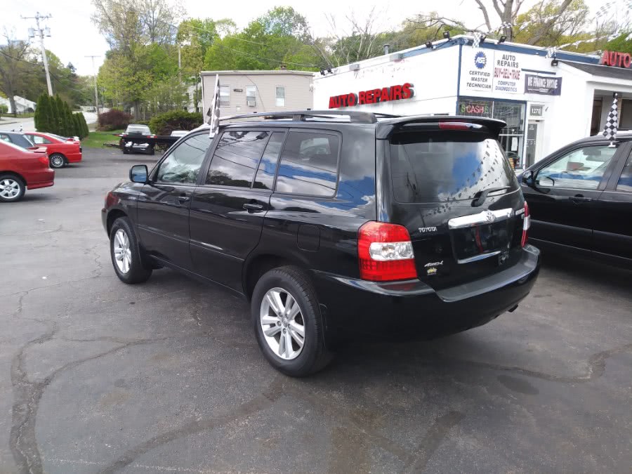 2006 Toyota Highlander Hybrid Limited AWD 4dr 4WD LTD (Natl), available for sale in Worcester, Massachusetts | Rally Motor Sports. Worcester, Massachusetts 2006 Toyota Highlander Hybrid Limited AWD 4dr 4WD LTD (Natl), available for sale in Worcester, Massachusetts | Rally Motor Sports. Worcester, Massachusetts