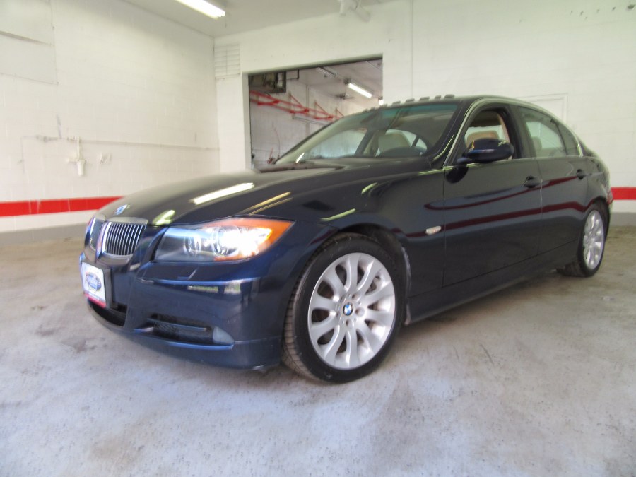 2006 BMW 3 Series 330xi 4dr Sdn AWD, available for sale in Little Ferry, New Jersey | Royalty Auto Sales. Little Ferry, New Jersey