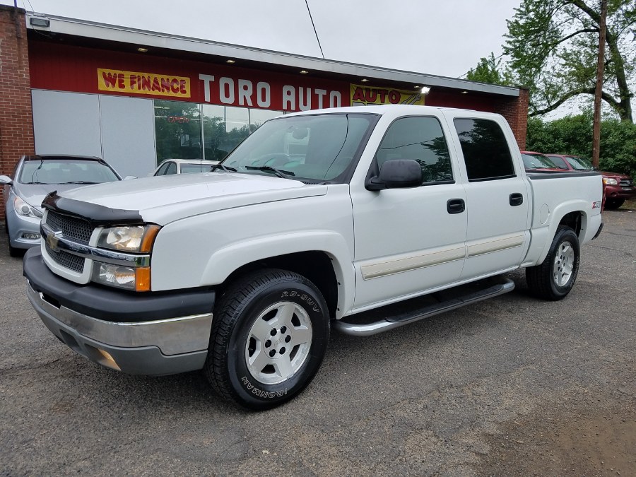 2004 Chevrolet Silverado 1500 Crew Cab LT Z71 PKG 4WD Crew Cab V8 5.3, available for sale in East Windsor, Connecticut | Toro Auto. East Windsor, Connecticut