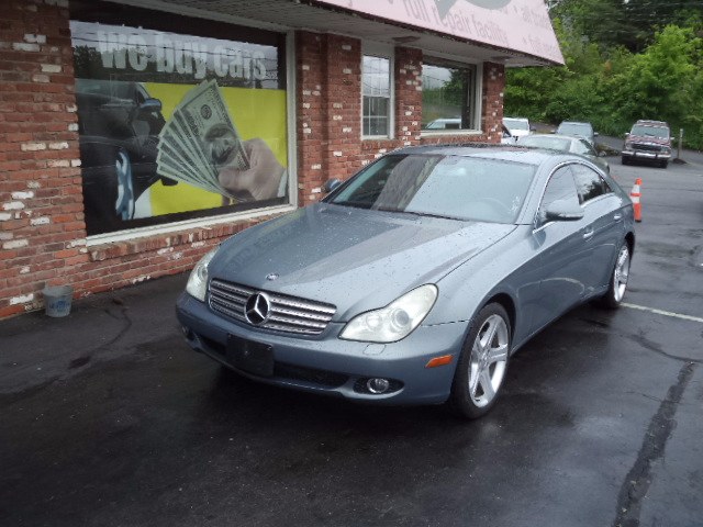 2006 Mercedes-Benz CLS-Class 4dr Sdn 5.0L, available for sale in Naugatuck, Connecticut | Riverside Motorcars, LLC. Naugatuck, Connecticut