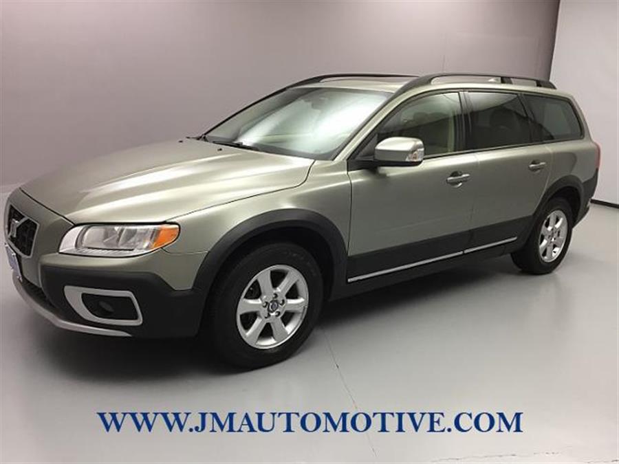 2008 Volvo Xc70 4dr Wgn w/Snrf, available for sale in Naugatuck, Connecticut | J&M Automotive Sls&Svc LLC. Naugatuck, Connecticut