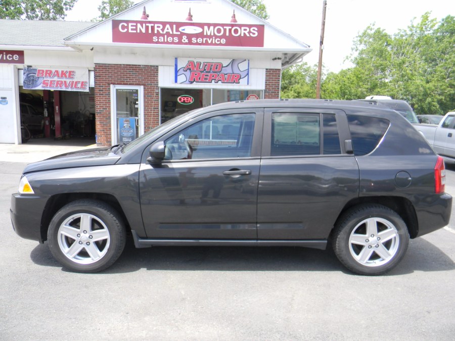 2010 Jeep Compass 4WD 4dr Sport, available for sale in Southborough, Massachusetts | M&M Vehicles Inc dba Central Motors. Southborough, Massachusetts