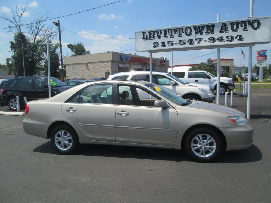 2004 Toyota Camry 4dr Sdn LE V6 Auto (Natl), available for sale in Levittown, Pennsylvania | Levittown Auto. Levittown, Pennsylvania