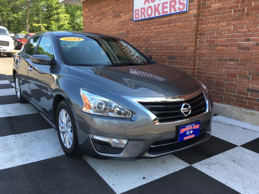 2014 Nissan Altima 4dr Sdn 2.5 SV, available for sale in Waterbury, Connecticut | National Auto Brokers, Inc.. Waterbury, Connecticut