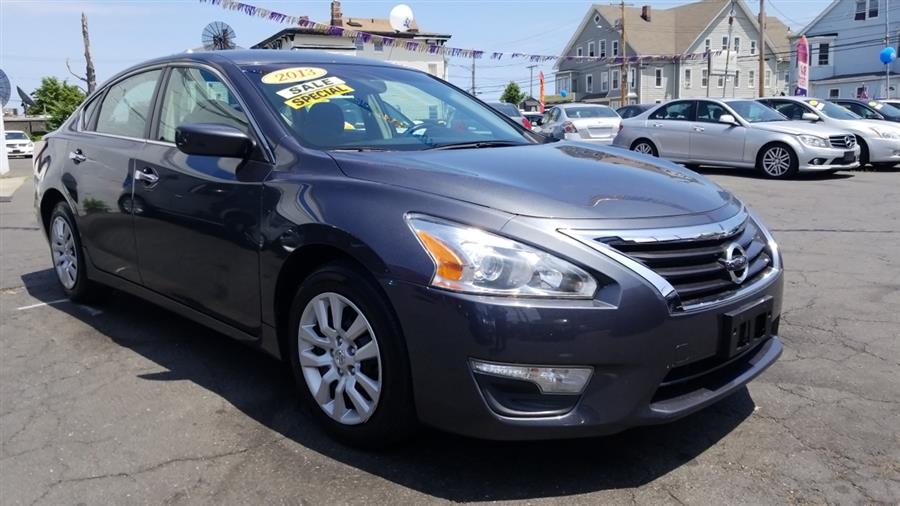 2013 Nissan Altima 4dr Sdn I4 2.5 S, available for sale in Bridgeport, Connecticut | Affordable Motors Inc. Bridgeport, Connecticut