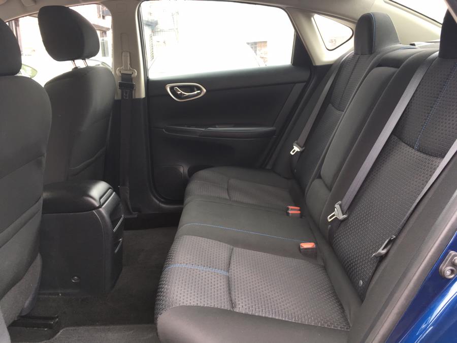 2016 Nissan Sentra 4dr Sdn I4 CVT SR photo