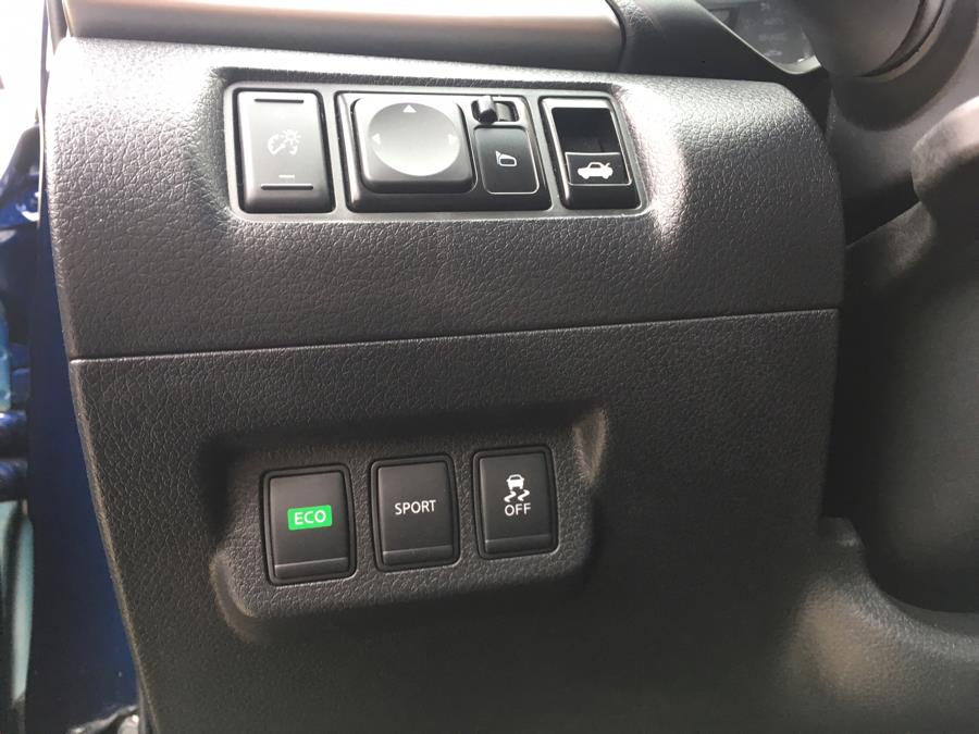 2016 Nissan Sentra 4dr Sdn I4 CVT SR photo