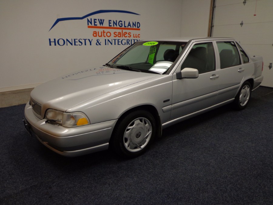 1998 Volvo S70 4dr Sdn Auto, available for sale in Plainville, Connecticut | New England Auto Sales LLC. Plainville, Connecticut