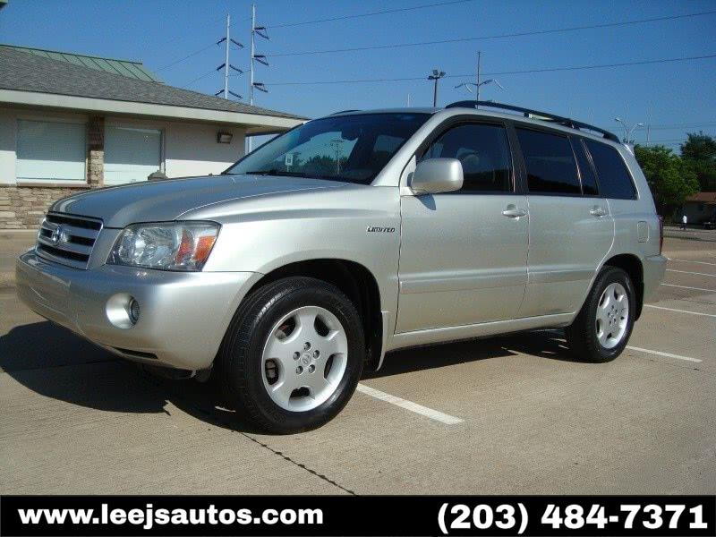 2004 Toyota Highlander 4dr V6 4WD Limited w/3rd Row (Natl), available for sale in North Branford, Connecticut | LeeJ's Auto Sales & Service. North Branford, Connecticut