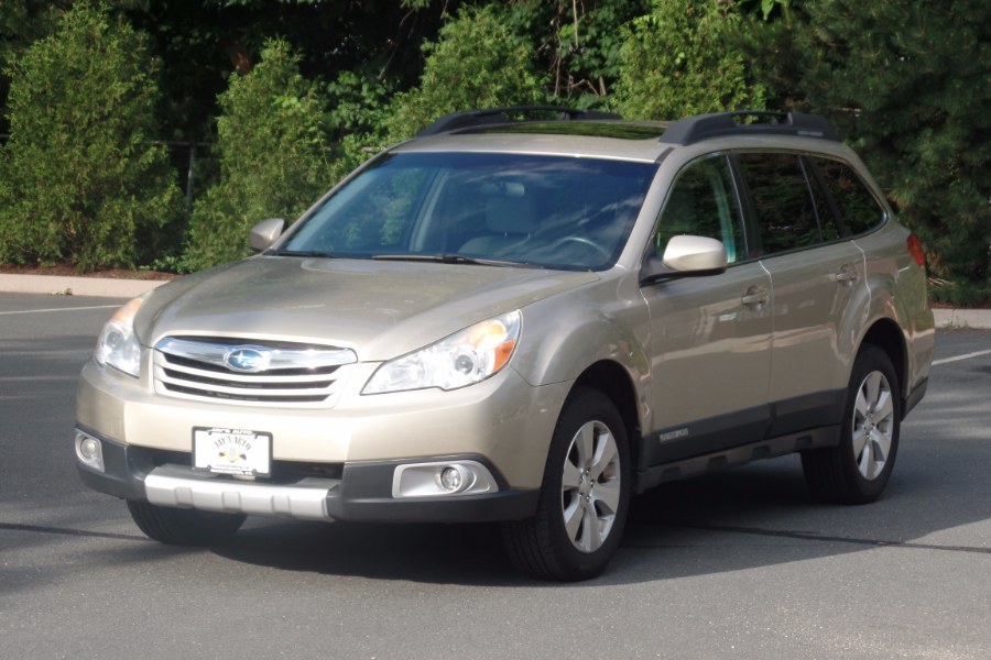 2010 Subaru Outback 4dr Wgn H6 Auto 3.6R Ltd Pwr Moon, available for sale in Manchester, Connecticut | Jay's Auto. Manchester, Connecticut