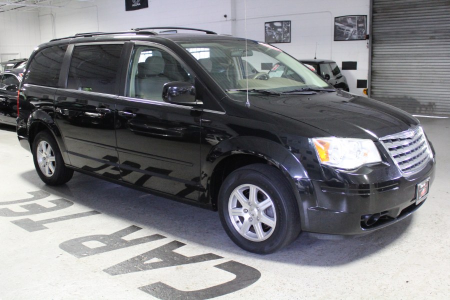 2008 Chrysler Town & Country 4dr Wgn Touring, available for sale in Deer Park, New York | Car Tec Enterprise Leasing & Sales LLC. Deer Park, New York 2008 Chrysler Town & Country 4dr Wgn Touring, available for sale in Deer Park, New York | Car Tec Enterprise Leasing & Sales LLC. Deer Park, New York