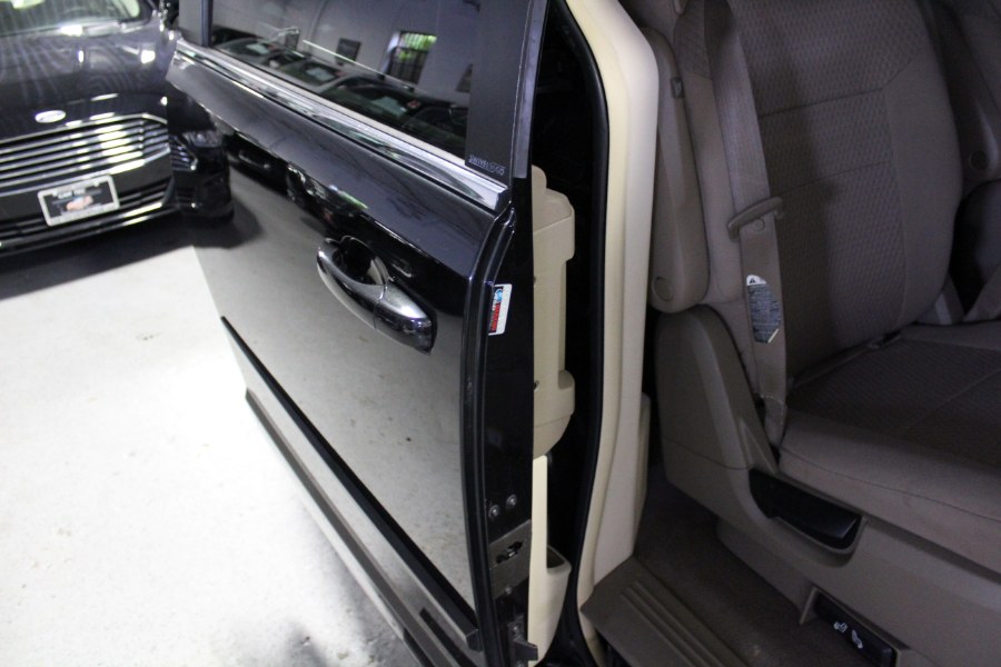 2008 Chrysler Town & Country 4dr Wgn Touring, available for sale in Deer Park, New York | Car Tec Enterprise Leasing & Sales LLC. Deer Park, New York 2008 Chrysler Town & Country 4dr Wgn Touring, available for sale in Deer Park, New York | Car Tec Enterprise Leasing & Sales LLC. Deer Park, New York