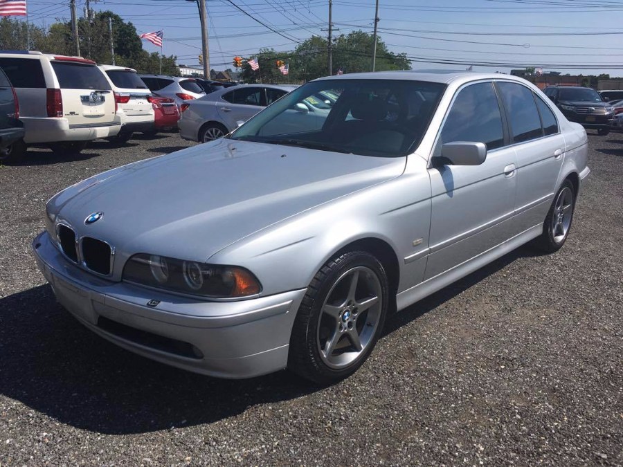 2001 BMW 5 Series 525i 4dr Sdn 5-Spd Manual, available for sale in Bohemia, New York | B I Auto Sales. Bohemia, New York